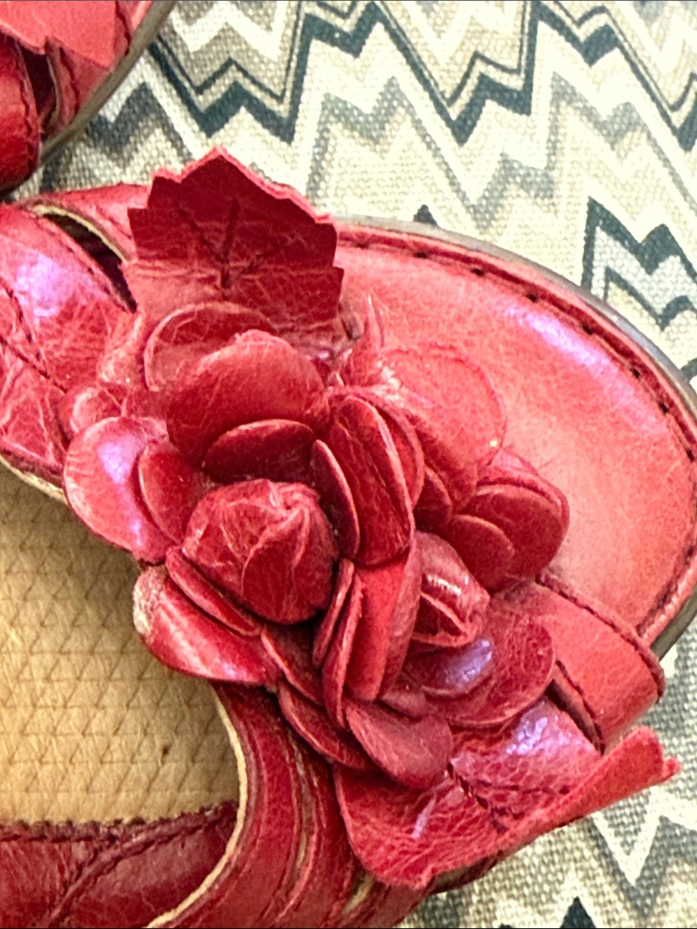 Born Women's Red Floral Leather slip on ankle strap heels - Picture 5 of 10